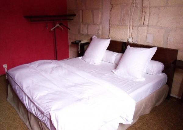 Hotel Saint Trophime アルル エクステリア 写真